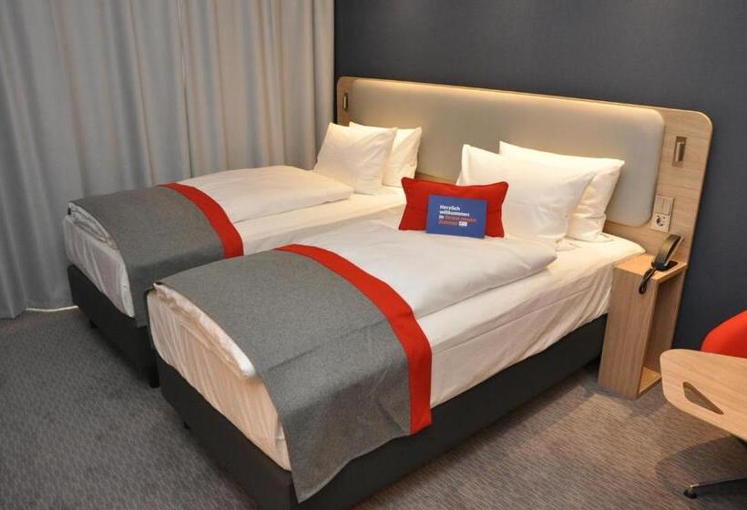 Номер Стандарт, Holiday Inn Express   Sindelfingen, An Ihg