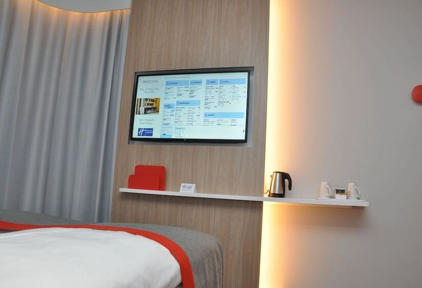 장애인을 위한 스탠다드 룸, Holiday Inn Express   Sindelfingen, An Ihg