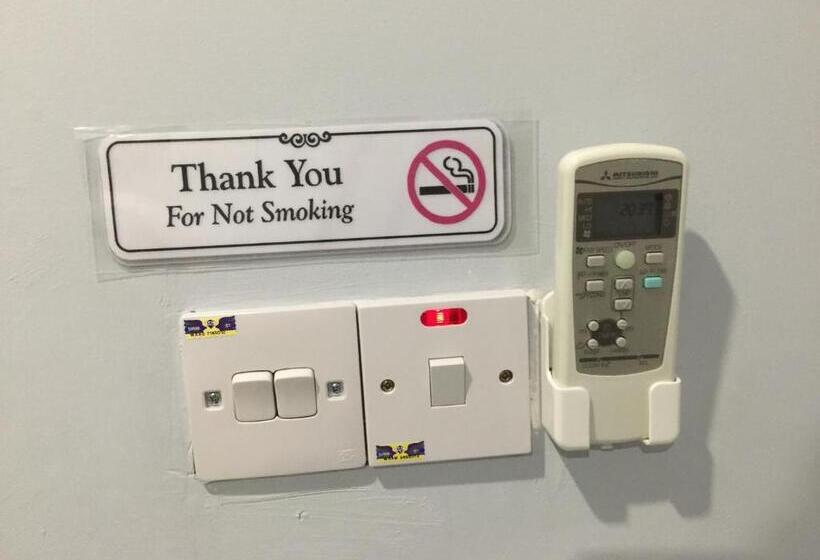 バス共有のスタンダードルーム, The Second Room