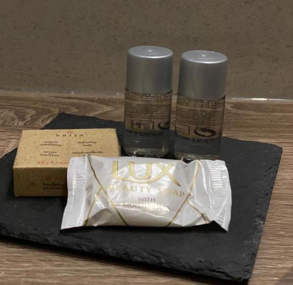 اتاق استاندارد چهار تخته, B&b Bertani