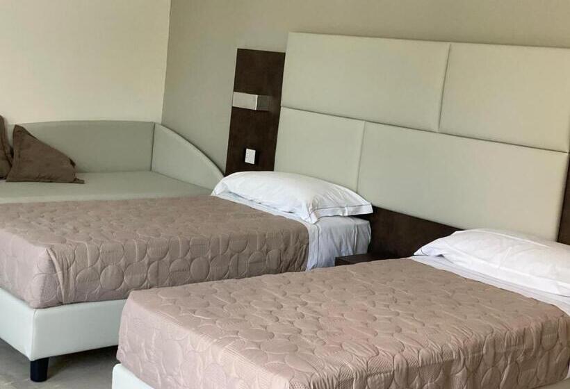 اتاق استاندارد چهار تخته, B&b Bertani