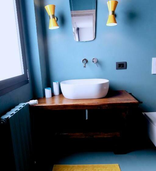 キングサイズベッドのスーペリアルーム, Al 33 Giri