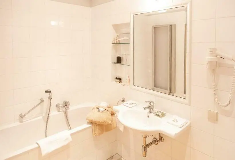 Standard Room, Villa Bulfon