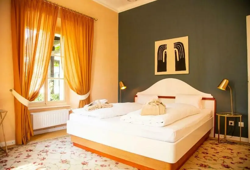 Standard Room with Balcony, Villa Bulfon
