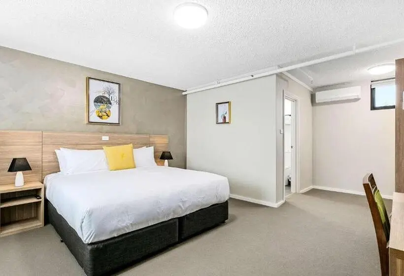 キングサイズベッドのスーペリアルーム, Quality Inn Sunshine Haberfield