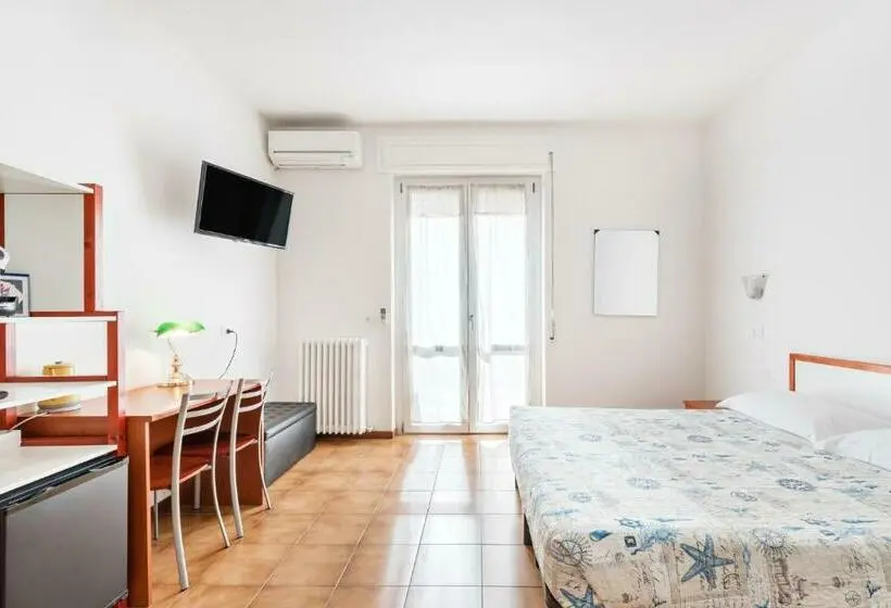 اتاق استاندارد سه تخته با بالکن, Lia Rooms 4