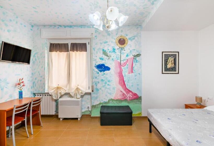 اتاق استاندارد سه نفره, Lia Rooms 4