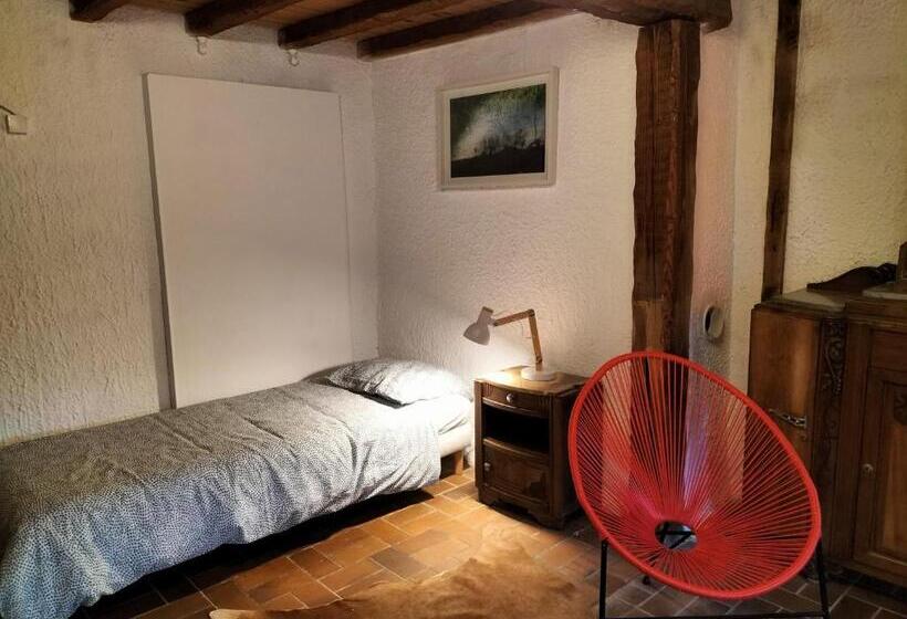 トリプルクラシックルーム, La Maison Sous Le Château