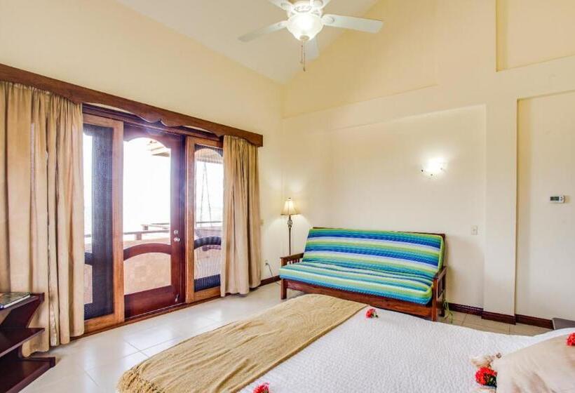 ویلای 3 خوابه, Seiri Del Mar