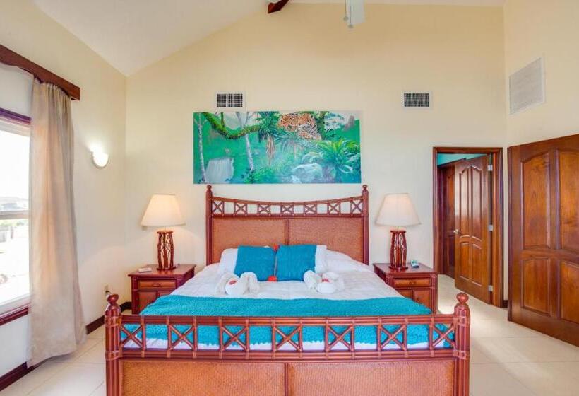 ویلای 3 خوابه, Seiri Del Mar