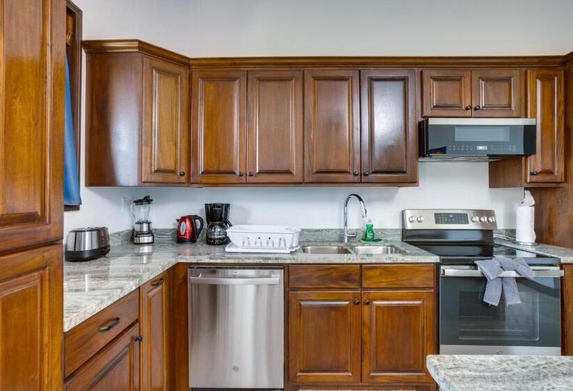 ویلای 1 خوابه, Seiri Del Mar