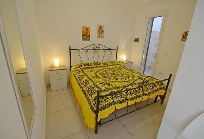 דירת חדר, Toto Residence