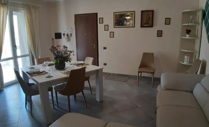 דירת חדר סופריור, Toto Residence