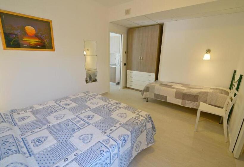 דירת חדר בקומת קרקע, Toto Residence