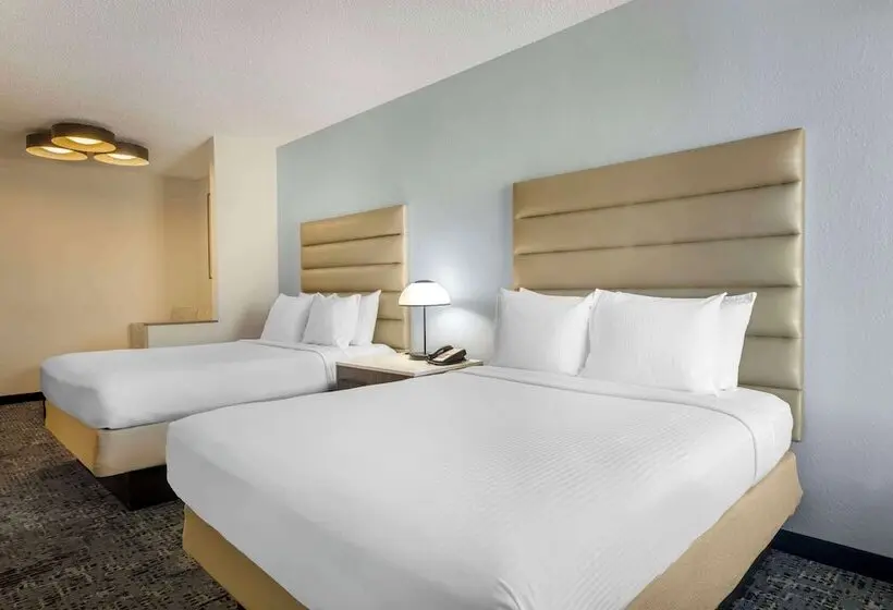 سوییت خانوادگی, Best Western Plus Universal Inn - Free Shuttle to Universal Studios!
