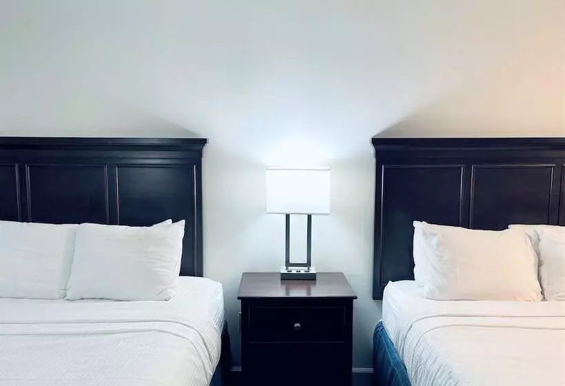 اتاق استاندارد با 2 تخت دوبل, University Park Inn & Suites