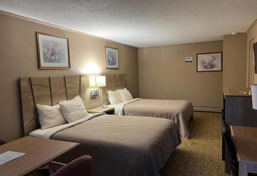 Номер Стандарт 2 Двуспальные Кровати, Viking Arms Inn  Ludington