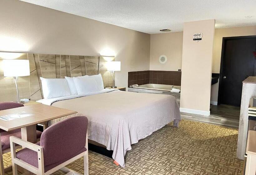 带双人大床的行政管理套房, Viking Arms Inn  Ludington