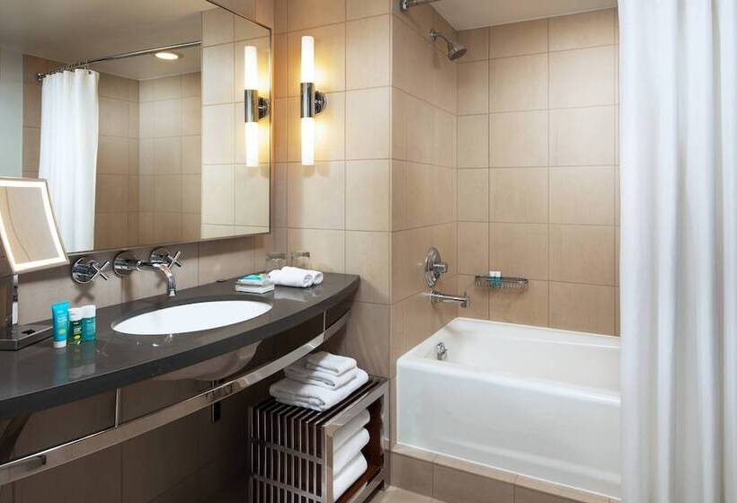 חדר סטנדרט שתי מיטות זוגיות, W Seattle