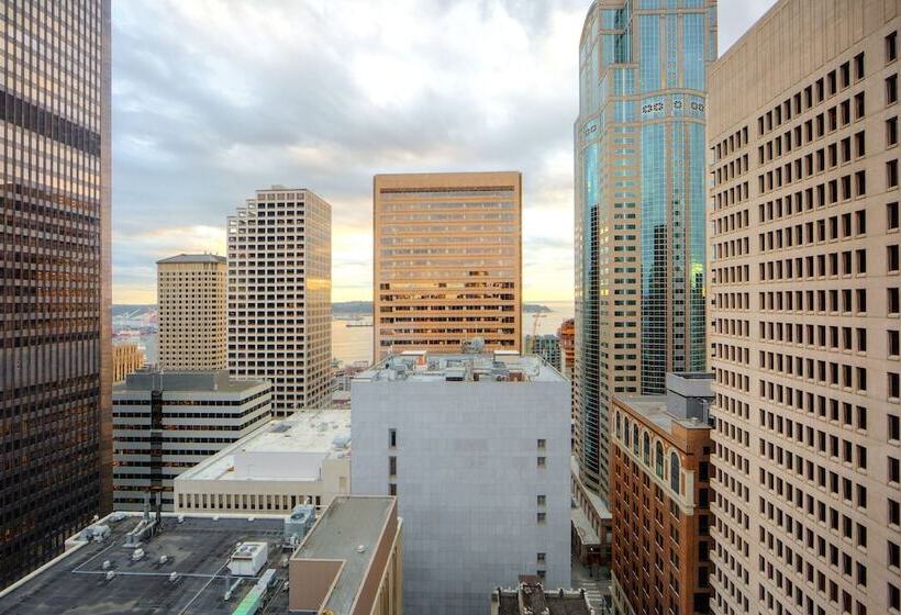 חדר סטנדרט שתי מיטות זוגיות, W Seattle