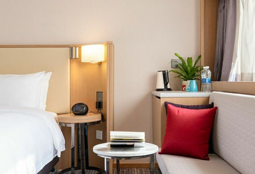 חדר סופריור, Xence