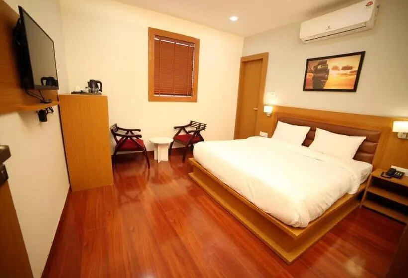 سوییت اجرایی, Banyan Hotel&restro