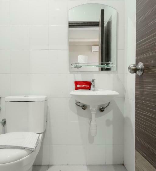 غرفة قياسية, Reddoorz Near Grand City Mall 2