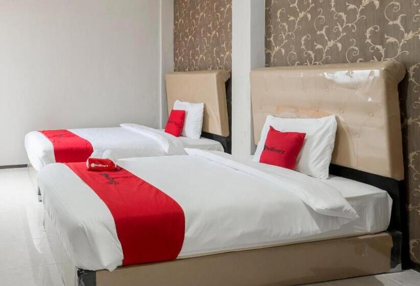 标准间, Reddoorz Near Grand City Mall 2