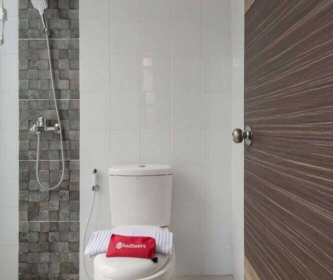 اتاق استاندارد, Reddoorz Near Grand City Mall 2
