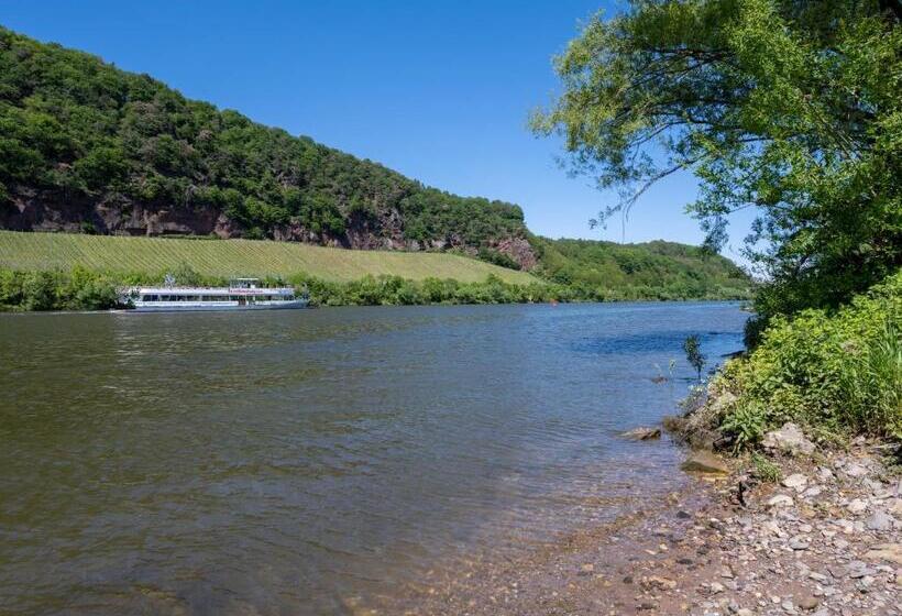 סוויטה עם מרפסת, Limehome Trier Nikolaus Leis Straße