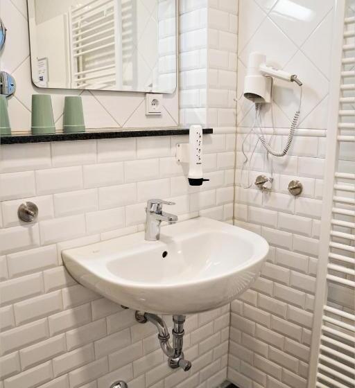 디럭스 룸, Zimmer For You