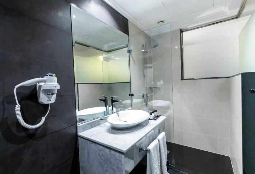 חדר דלוקס, Nour Plazza