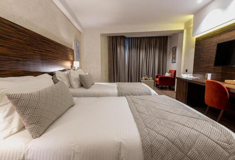 חדר דלוקס, Nour Plazza