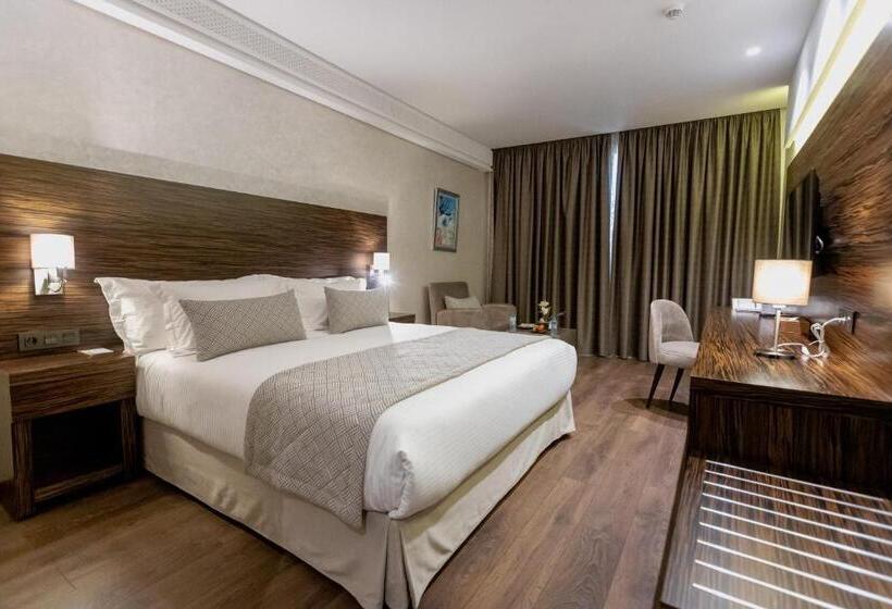 חדר דלוקס, Nour Plazza