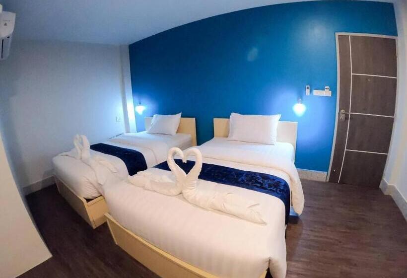 חדר סטנדרט עם מרפסת, Thap Sakae