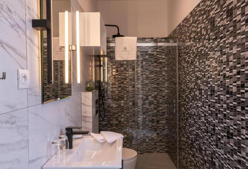 اتاق استاندارد, Resort Cattaleya