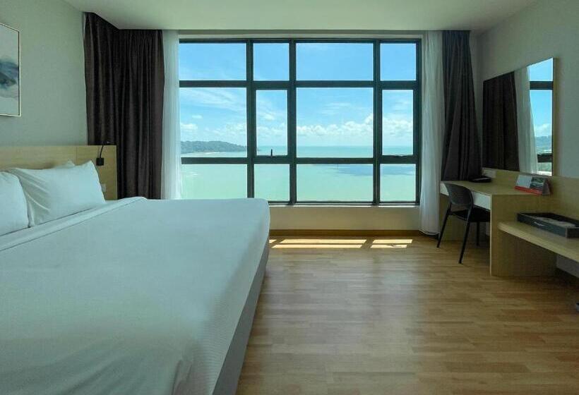 غرفة عائلية مطلّة علي البحر, Swiss Belhotel Kuantan