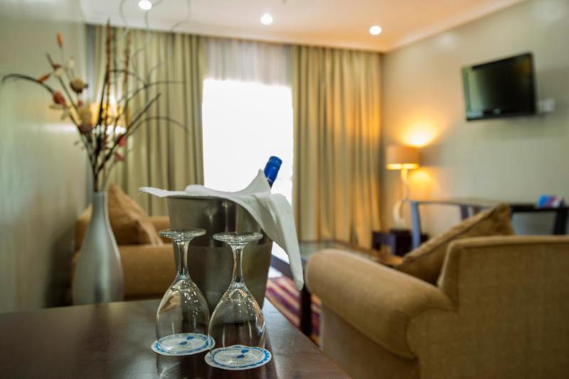 اتاق استاندارد با چشم‌انداز باغ, Azambezi River Lodge