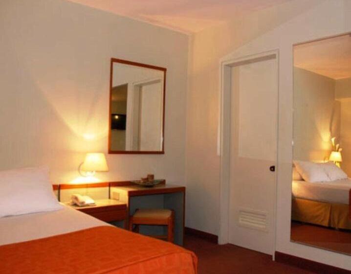 سوییت جونیور, Cristina Suites