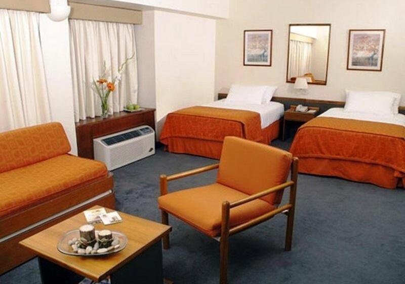 سوییت جونیور, Cristina Suites