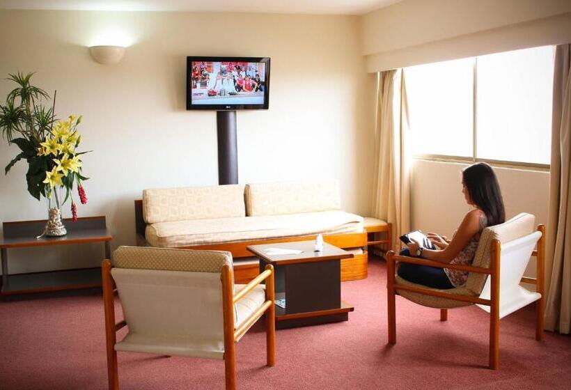 سوییت جونیور, Cristina Suites