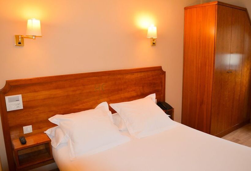 اتاق استاندارد, El Retiro De Cardea