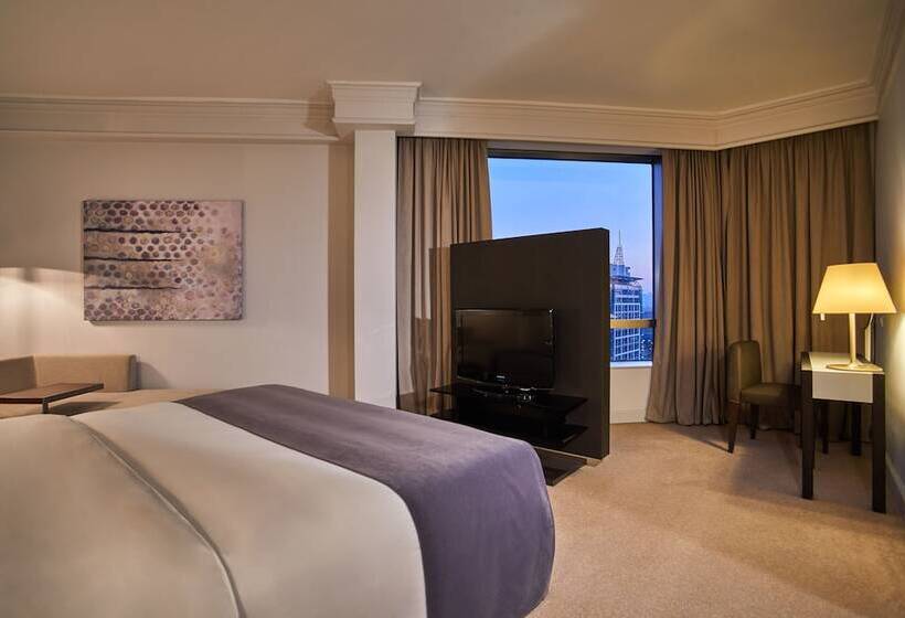 جناح إدارى, Hyatt Regency Belgrade