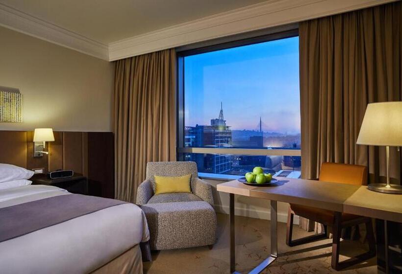 غرفة كلوب سرير كينج, Hyatt Regency Belgrade