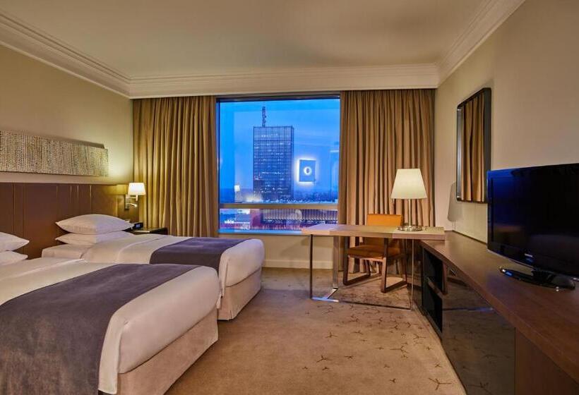 غرفة كلوب, Hyatt Regency Belgrade
