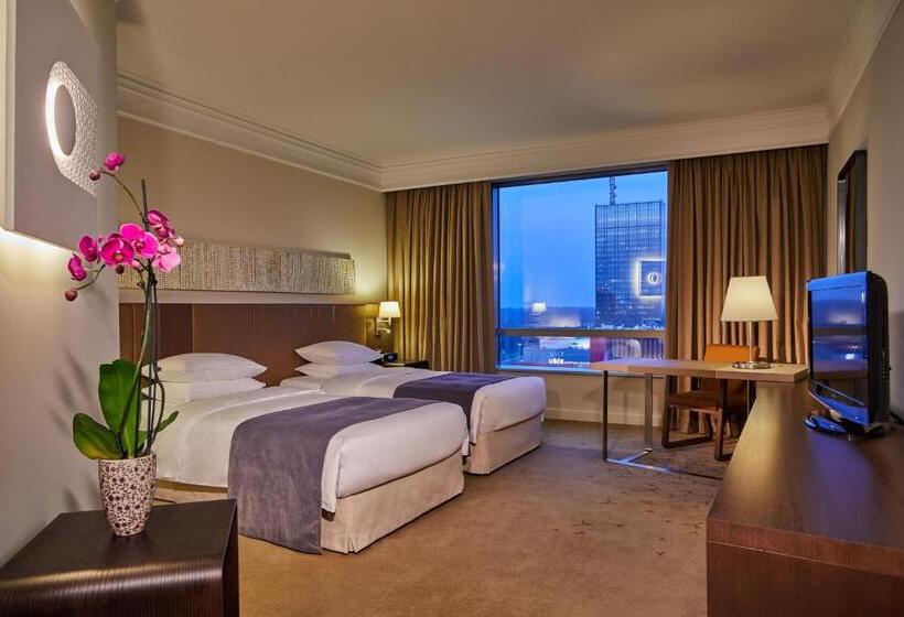 غرفة كلوب, Hyatt Regency Belgrade