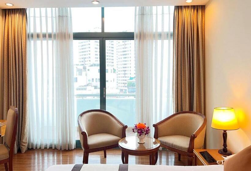 اتاق اجرایی, Ramana Saigon