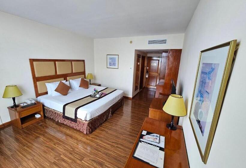 سوییت اجرایی, Ramana Saigon