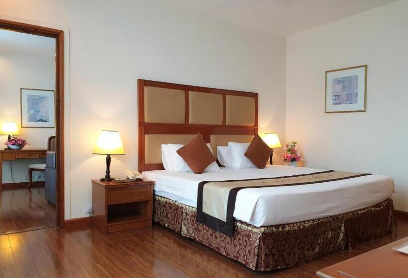 سوییت اجرایی, Ramana Saigon