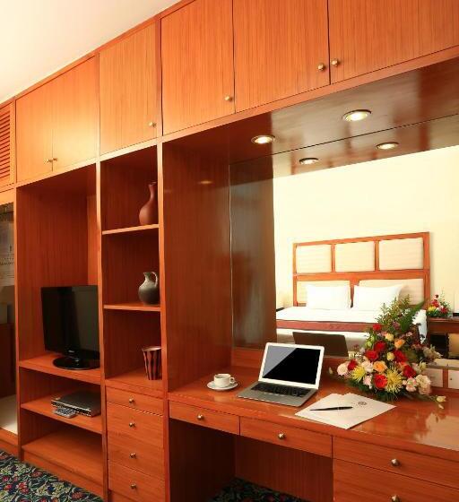 سوییت اجرایی, Ramana Saigon